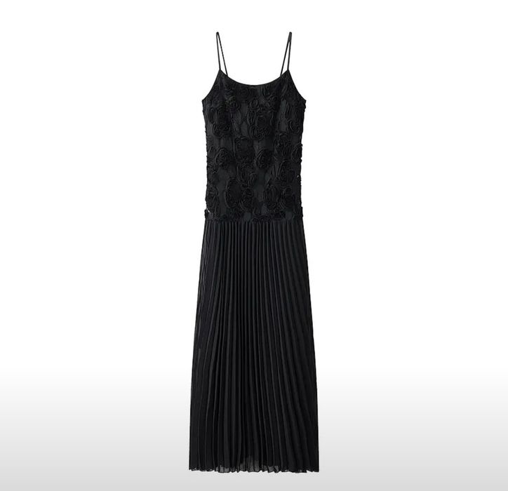 Платье черное на брительках