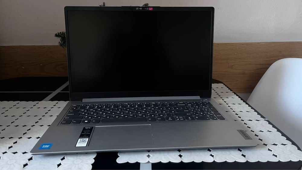Абсолютно новый ноутбук Lenovo IdeaPad 1 15IJL7