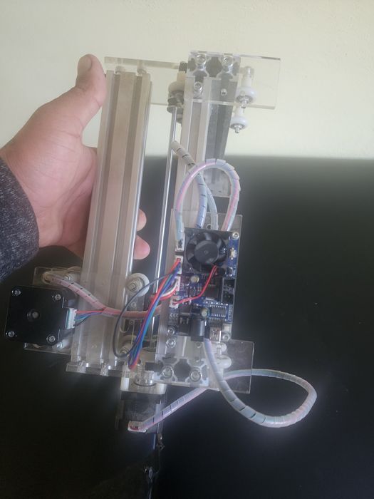 Vand laser de gravat