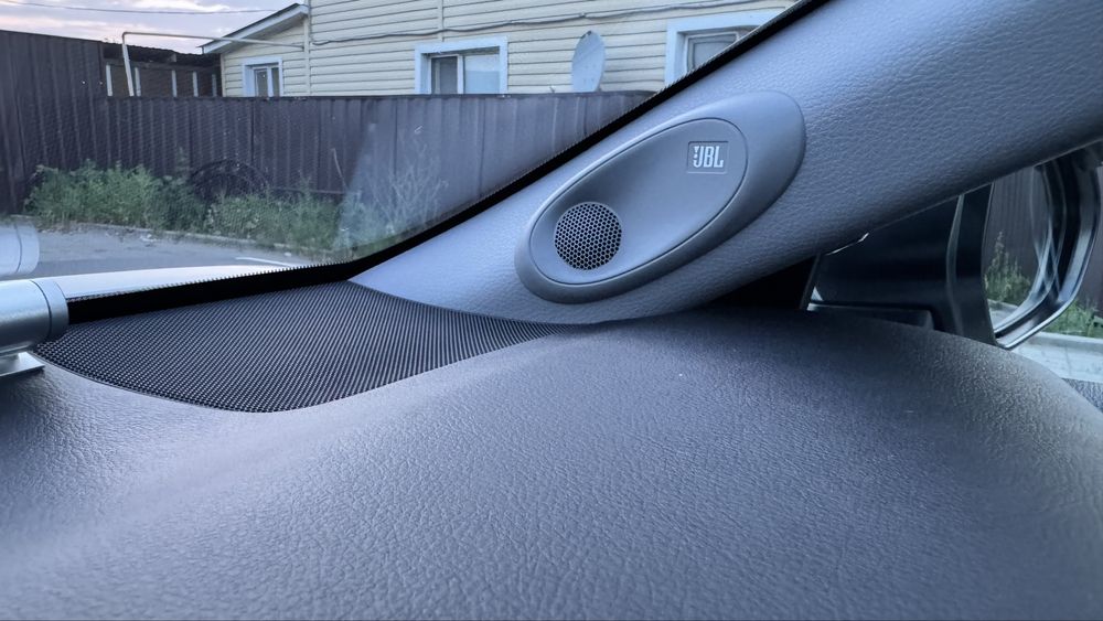 Продам камри     70