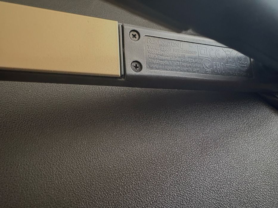 Remington S3500 турмалинова преса за коса