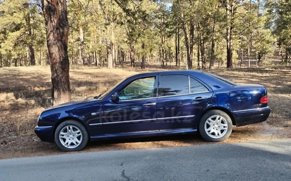 Продам машину Mercedes-Benz