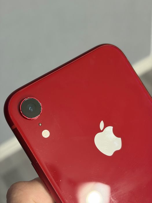 Продам iPhone XR (PRODUCT) RED