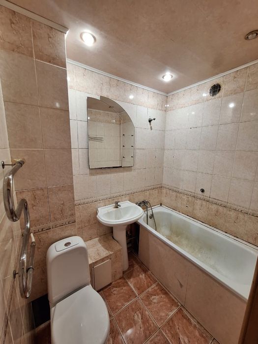 Продам 2 -х ком