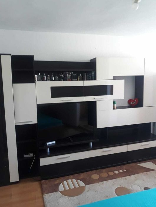 Dau in chirie garsoniera