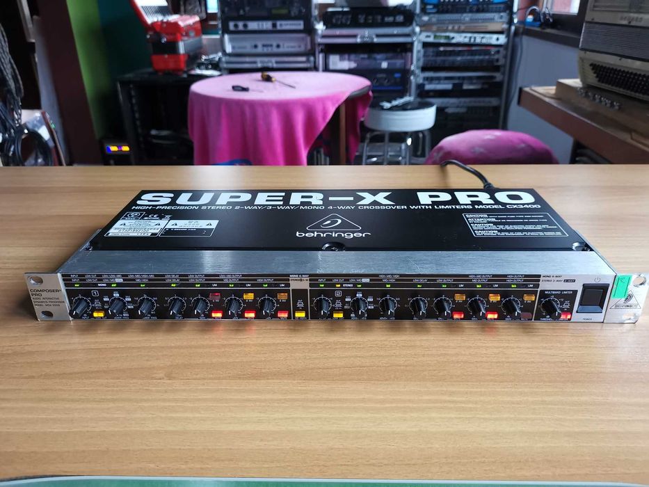 Compresor Pro Behringer Mod. MDX 2200