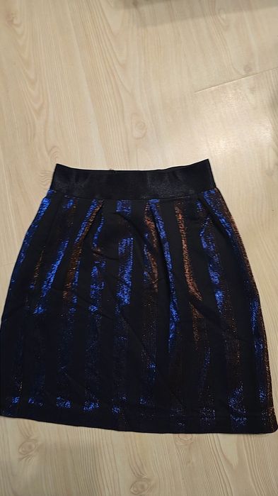 Fuste midi elegante