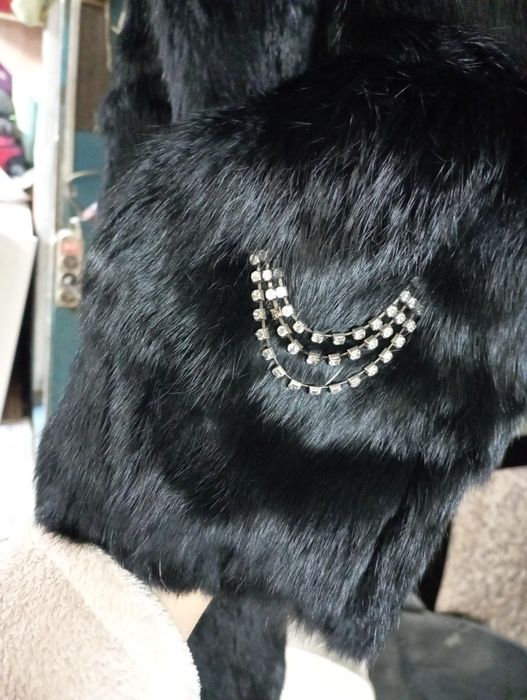 Продам шубу кролика размер 50-52