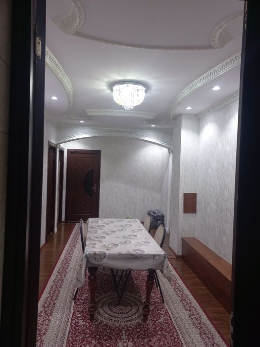 Kvartira sotiladi. Shayxontohur beltepa 3/2/9 83m2