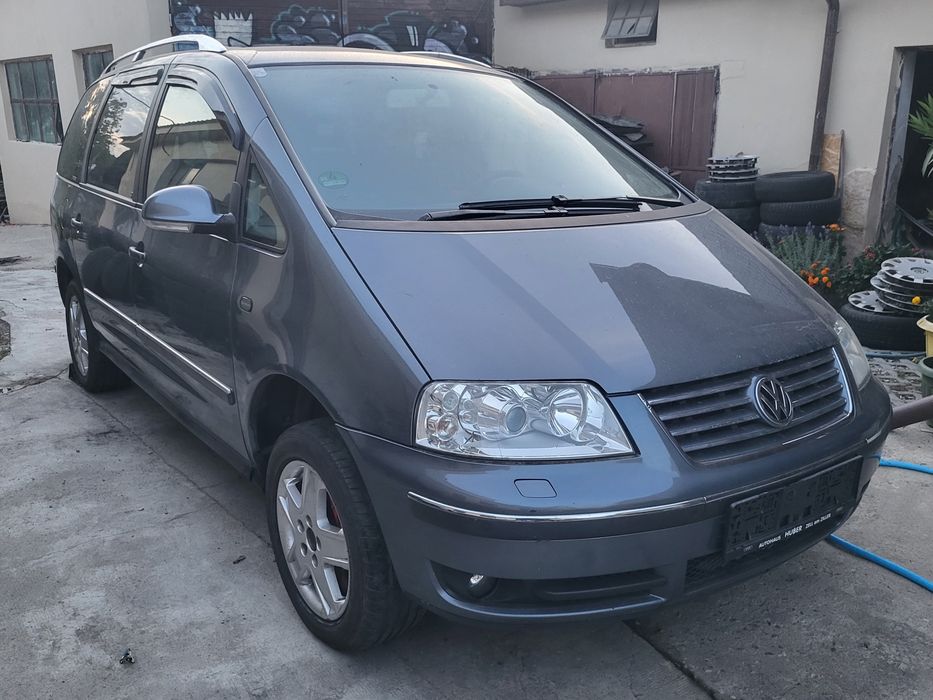 Sharan Anul 2009 4x4 1.9 tdi 116cp BVK 7 locuri Xenon