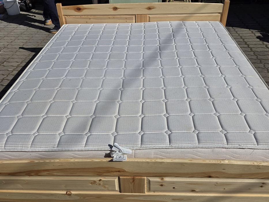 Разтегателен диван