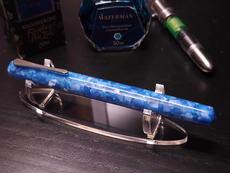 Stilou PenBBS 491 acrilic, penita Fine, convertor cerneala