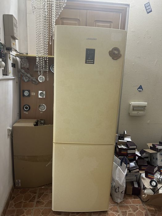 Холодильнник «Samsung”