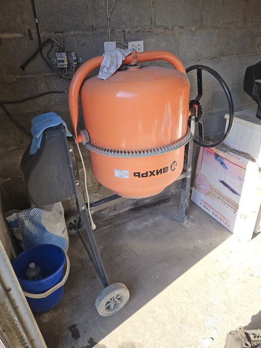 Продам бетономешалку