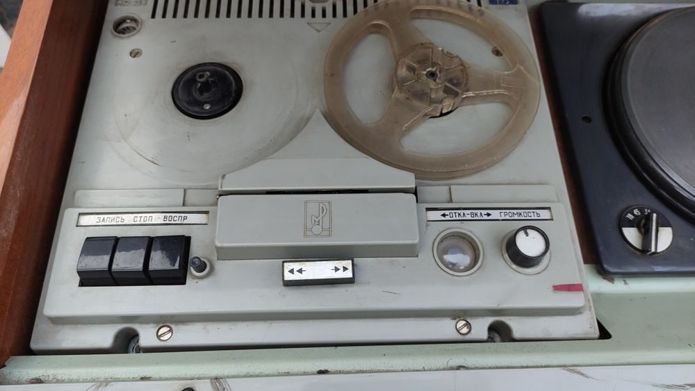 Продам магниторадиолу