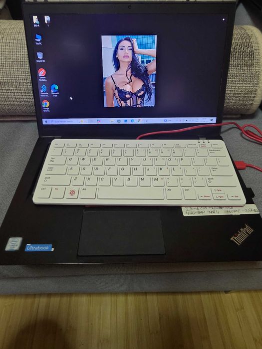 Lenovo  T460s  I5-2,7gb -Gen-a-6- cu ram DDR4- 12GB,SSD Nvme-256 gb.