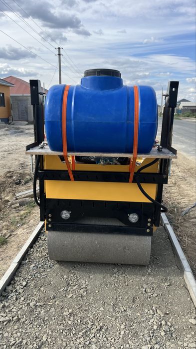 Каток тратуарный