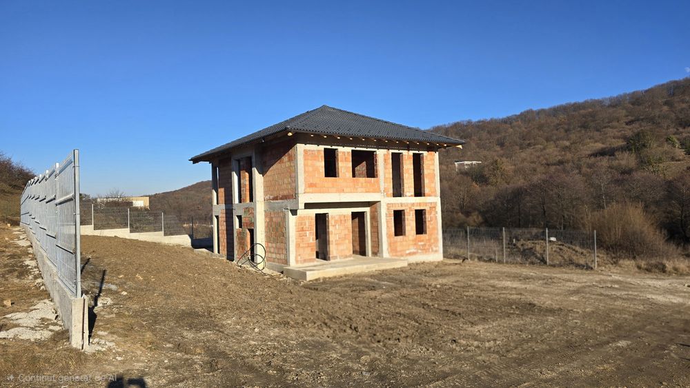 De vanzare casa individuala!