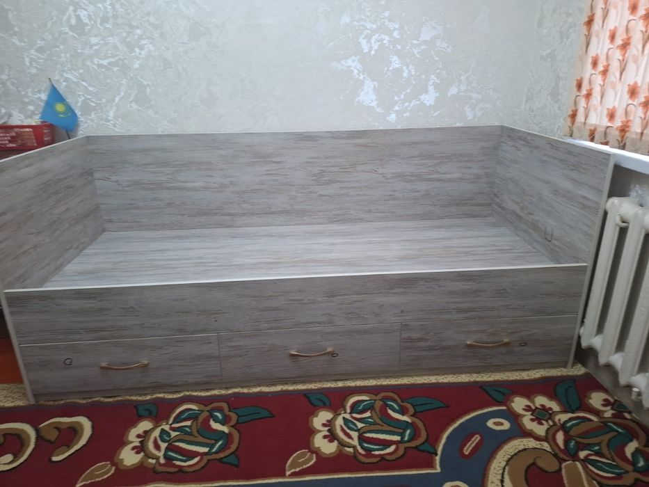 Продаётся кровать