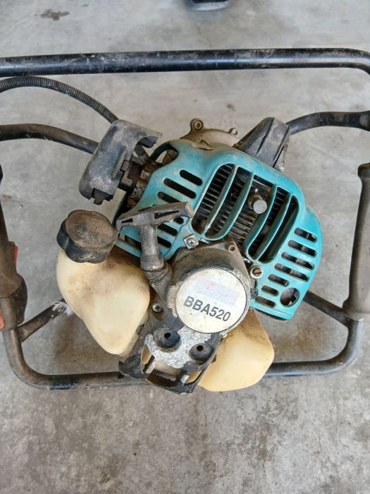 Vând makitaBBA520