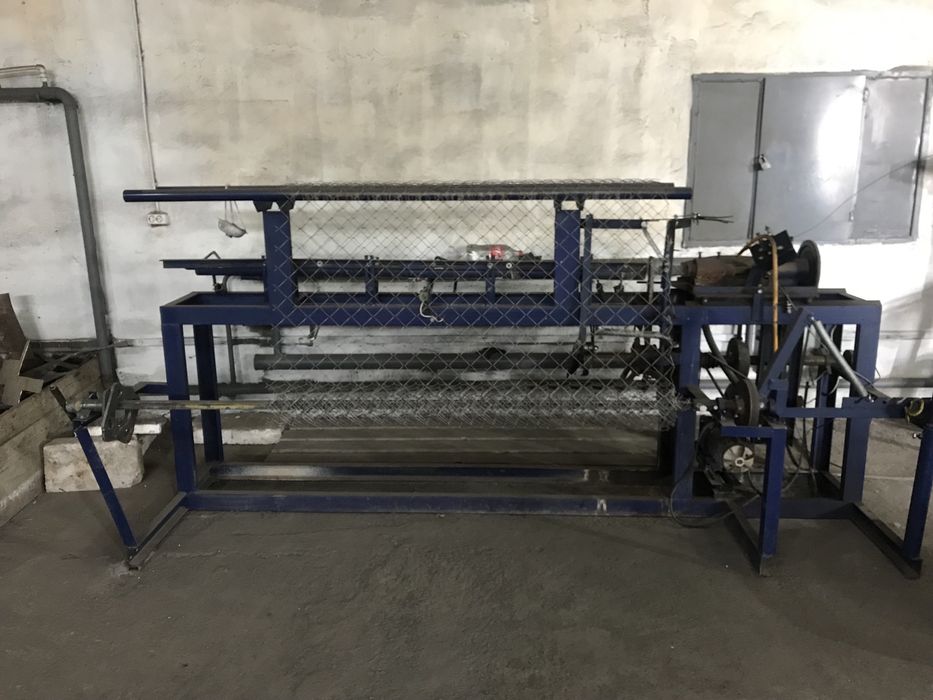 Станок для производства сетки рабица