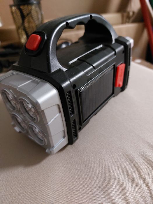 Lanterna solara multifunctionala