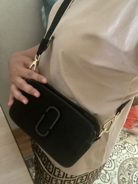 Продам женскую сумочку