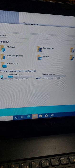 Лаптоп i3 8 RAM без HHD на части