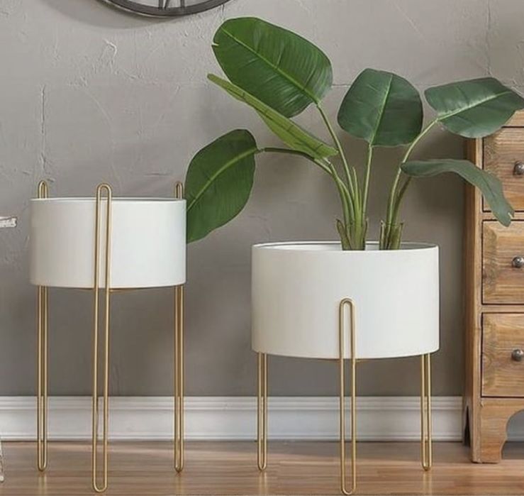 Кашпо новое 2шт срочно