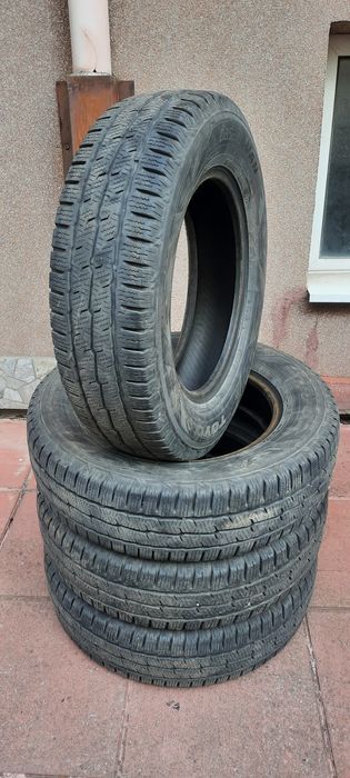 4 броя бусови гуми 195 75 16с toyo dot22 8mm