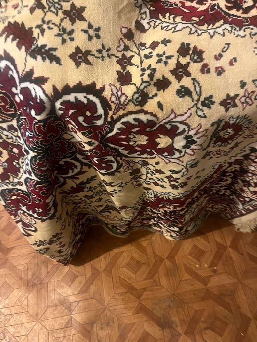 Коврик на диван.