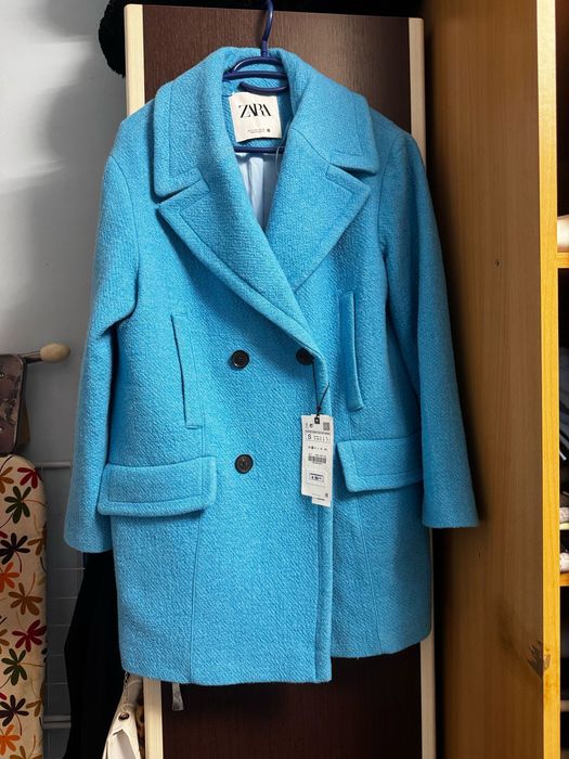 Haină nouă cu etichetă de la zara