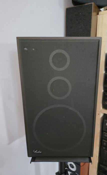 Vând o linie / sistem compusă din Rack, Deck,CD player, Amplificator cu egalizator  și boxe