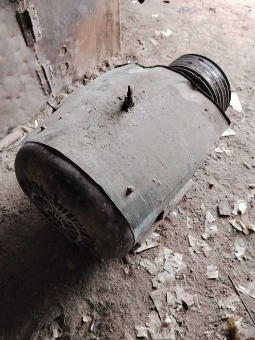 Электр двигатель 30 КВ совецкий