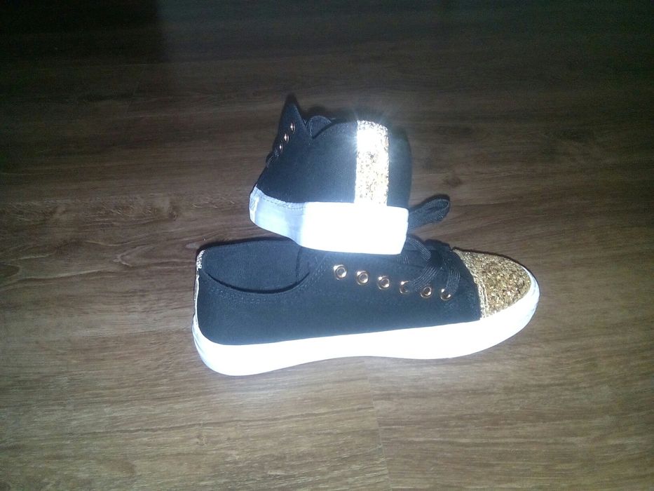 Кеды. Новые корейские