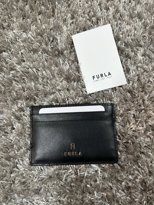 картодържател. Furla