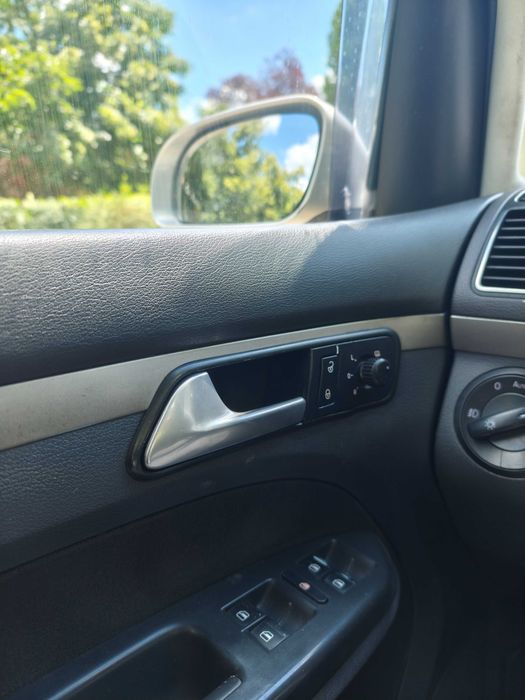 Vw Touran 2009 tdi 1.9
