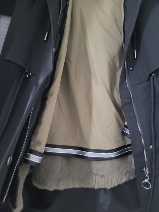 Продам парка на девочку 6-7лет