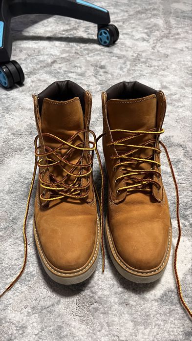 Papuci/Bocanci de iarna firma Timberland originali