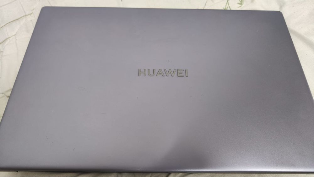 Продам ноутбук Huawei matebook d15