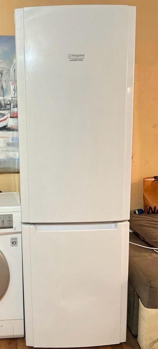Продам Холодильник LG