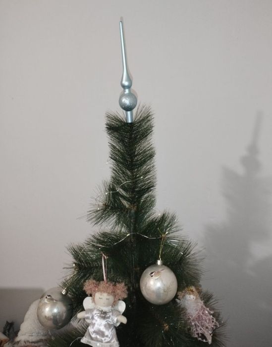 Елка вместе с дед морозом и игрушками