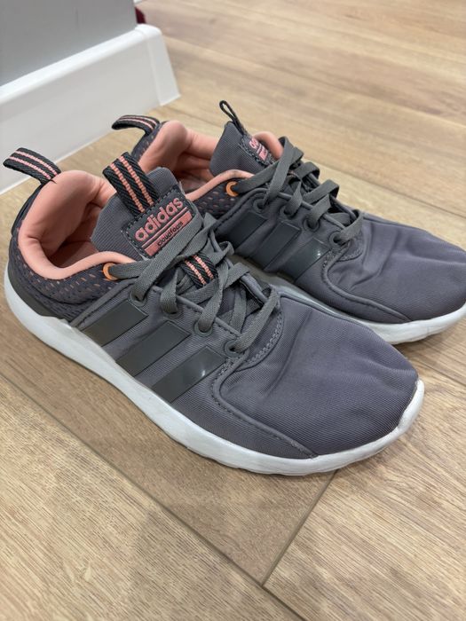 Дамски обувки adidas