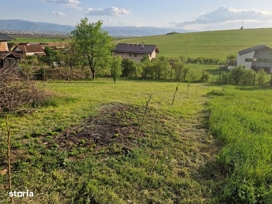 Teren intravilan 1250 mp cu priveliște superbă - Sura Mare