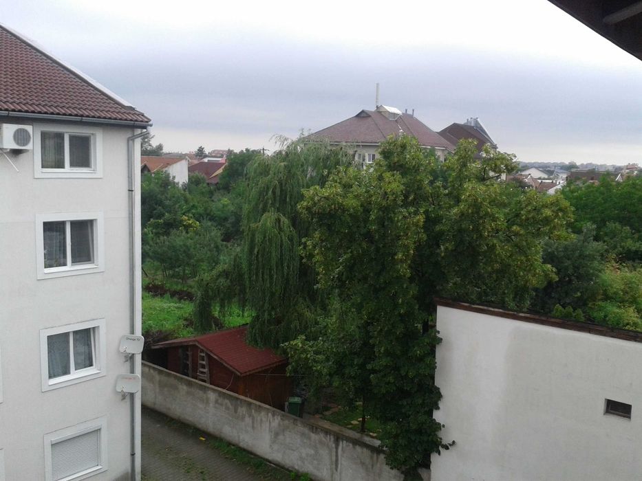 Proprietar, vand apartament cu o camera (43mp) in Parneava