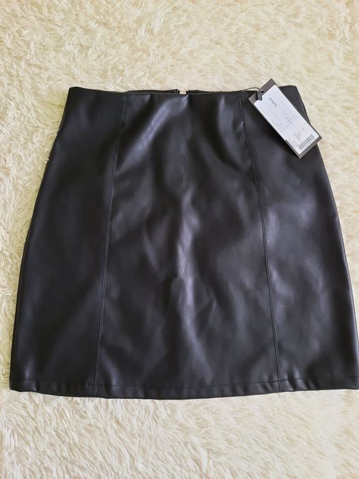 Женская одежда платья, юбка