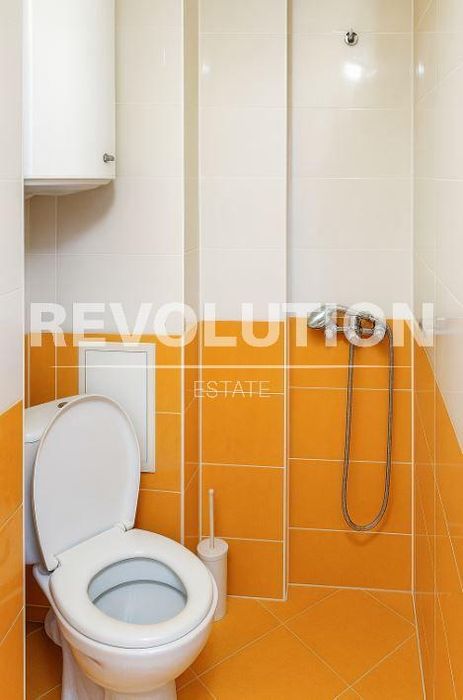 Дава се под наем Едностаен апартамент в Варна, Зимно кино Тракия - 25 кв.м за 275 € - Снимка #3