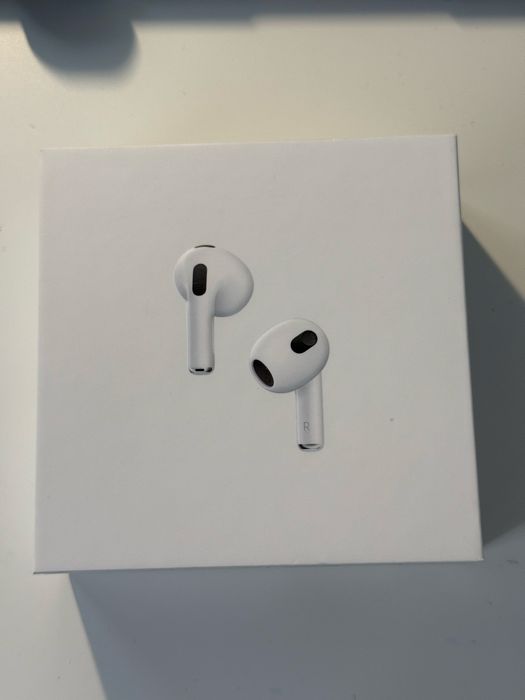 Слушалки AirPods (3rd generation)