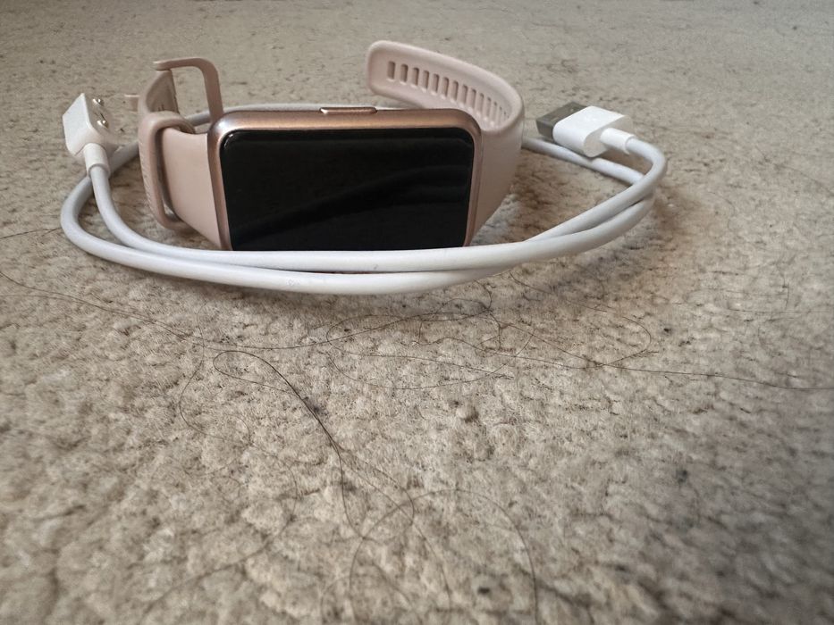 Смарт кривна Huawei Band 7