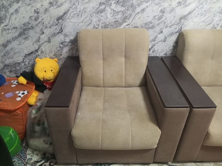 Продаётся Диван и кресла